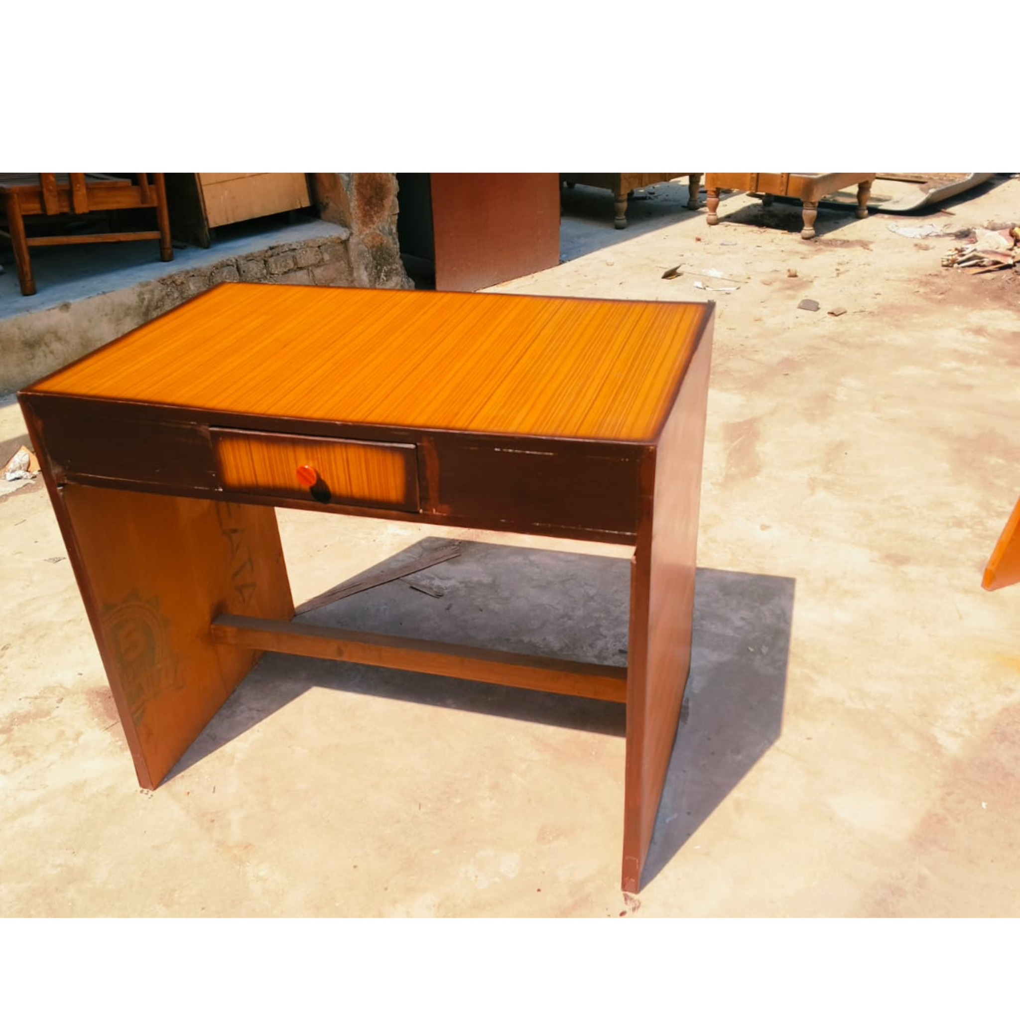 Study desk/Table - Image 3