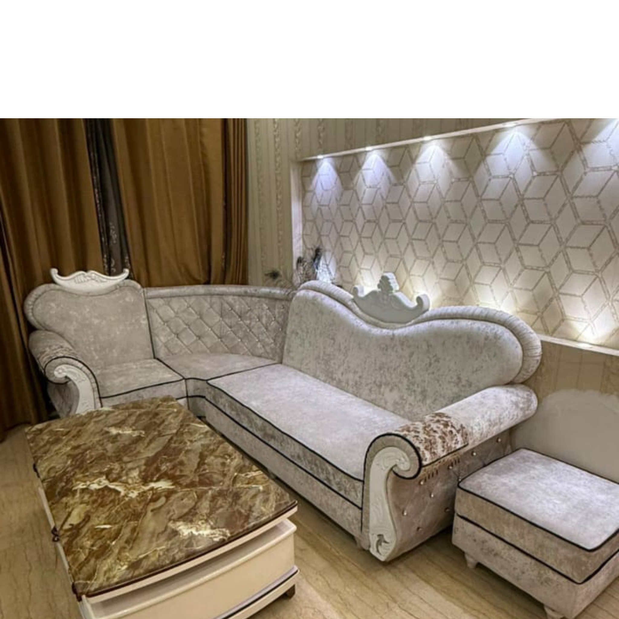 Carved design both on head of sofa and wooden leg to enhance look of sofa - Image 3