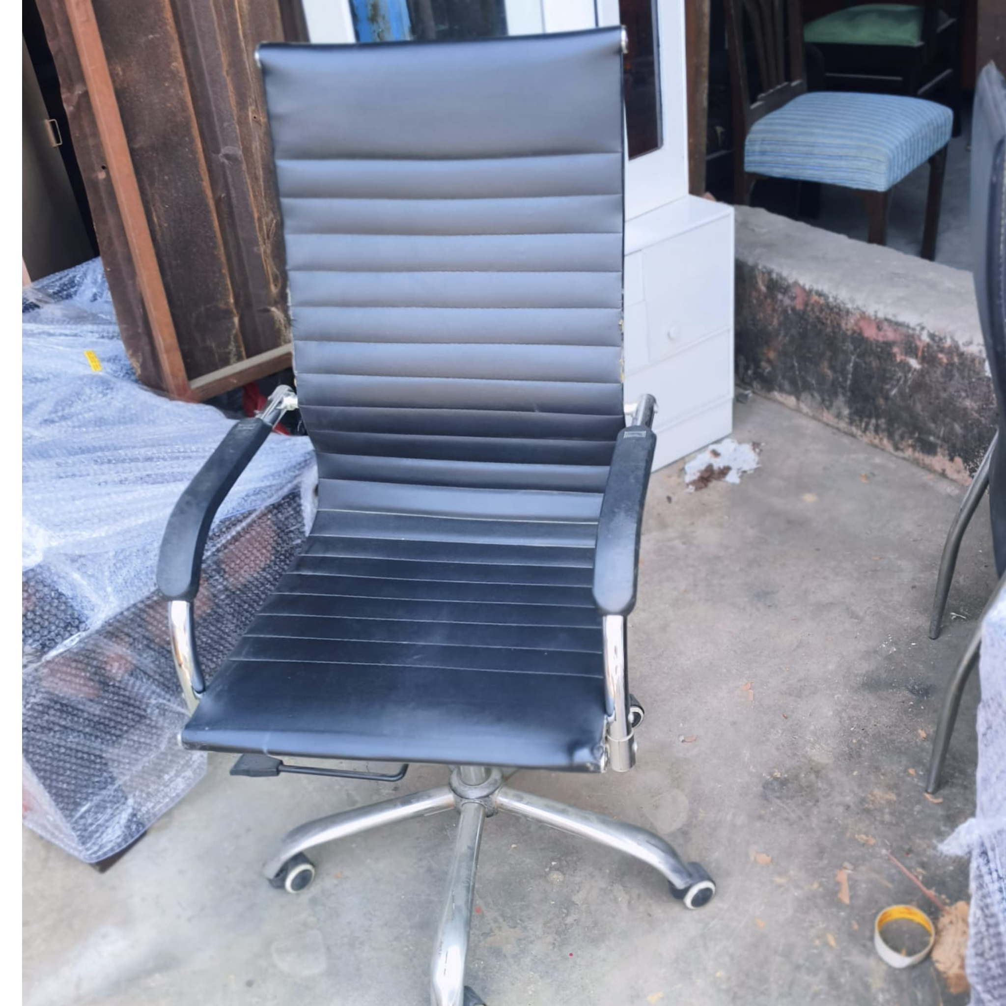 Metal base office chair for sale