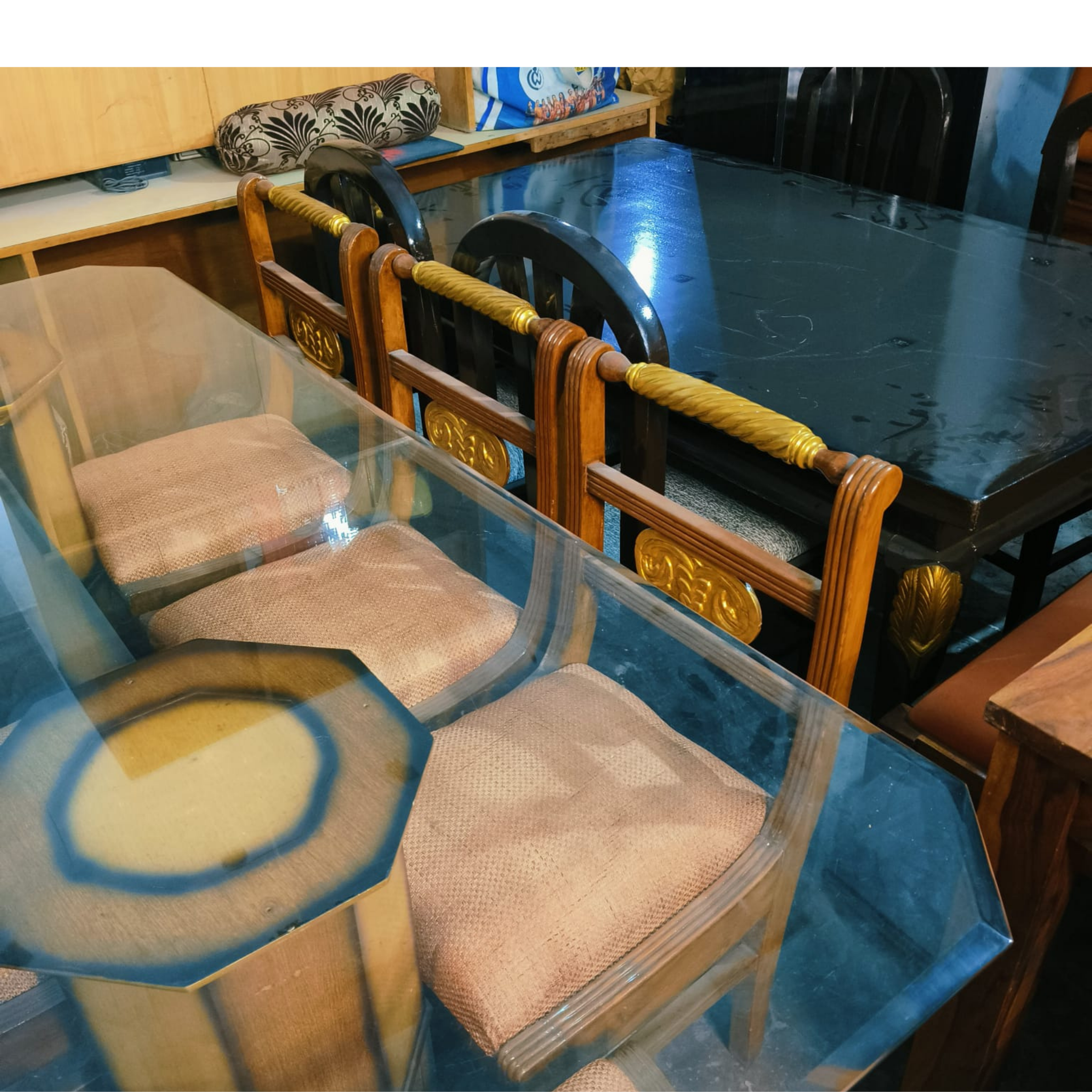 Pure teak wood dining table - Image 2