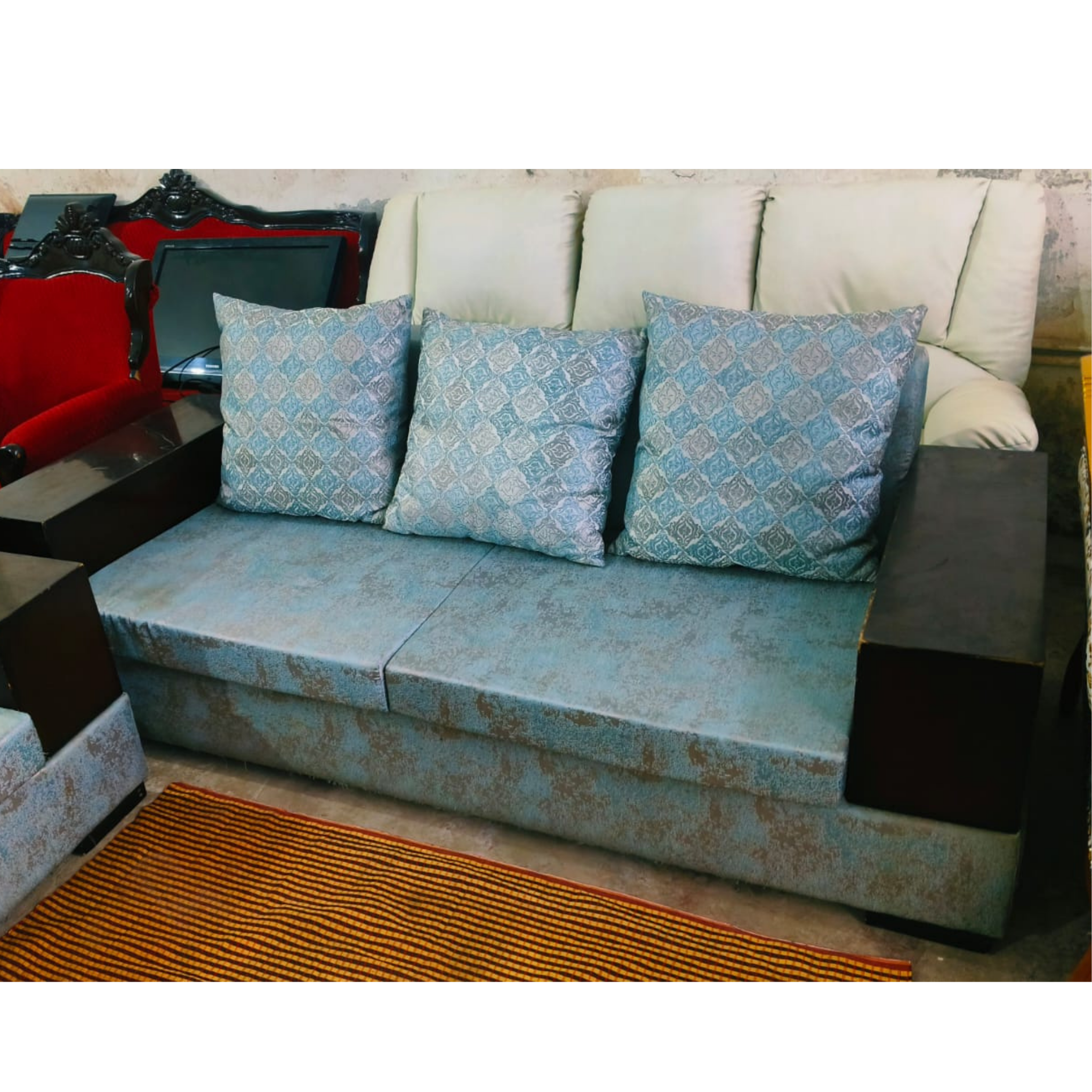 Solid teak wood dining table - Image 2