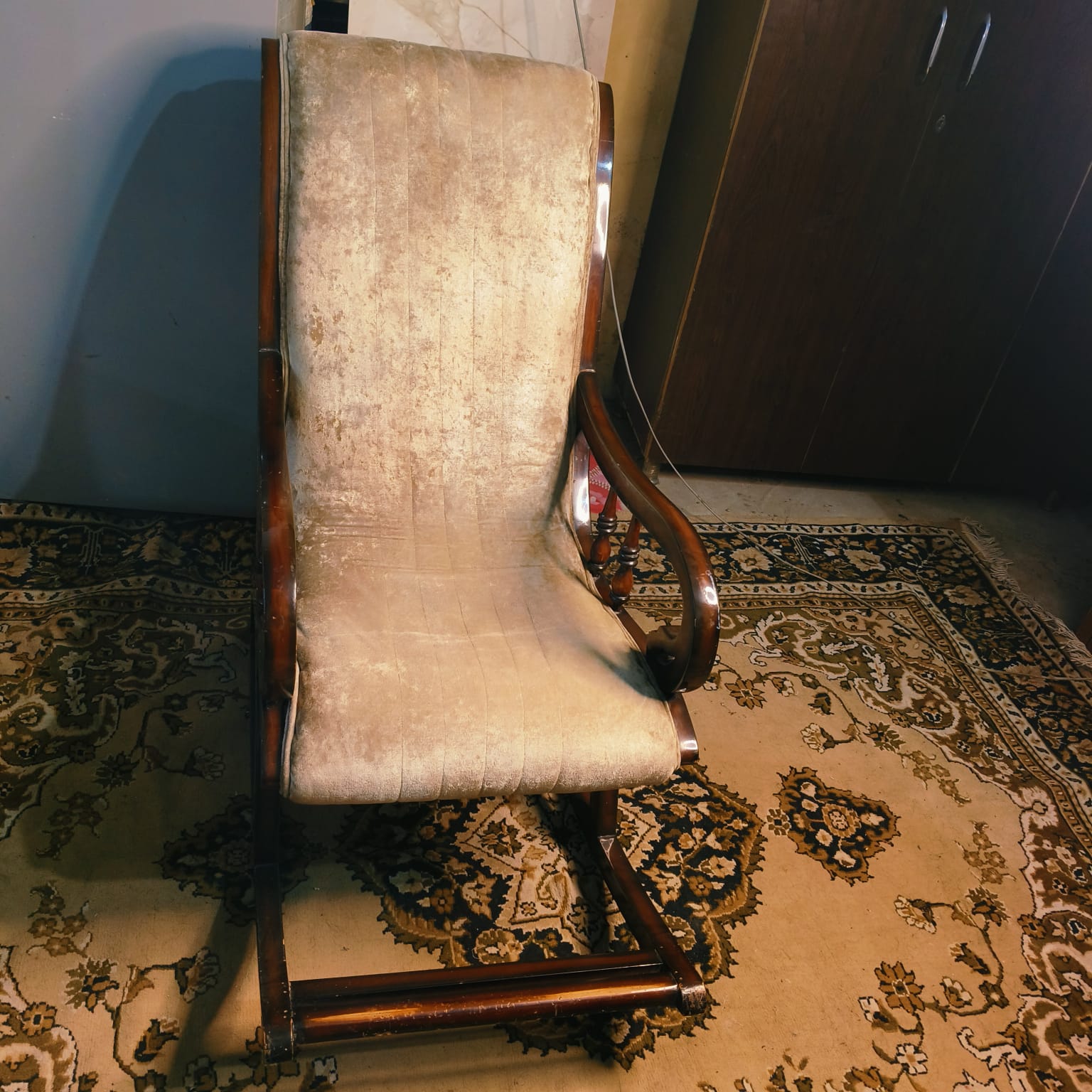 Rocking Chair - Image 2