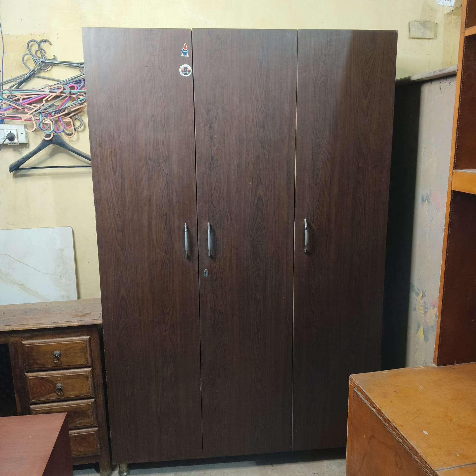 3 Door Solid Wood Almira - Image 2