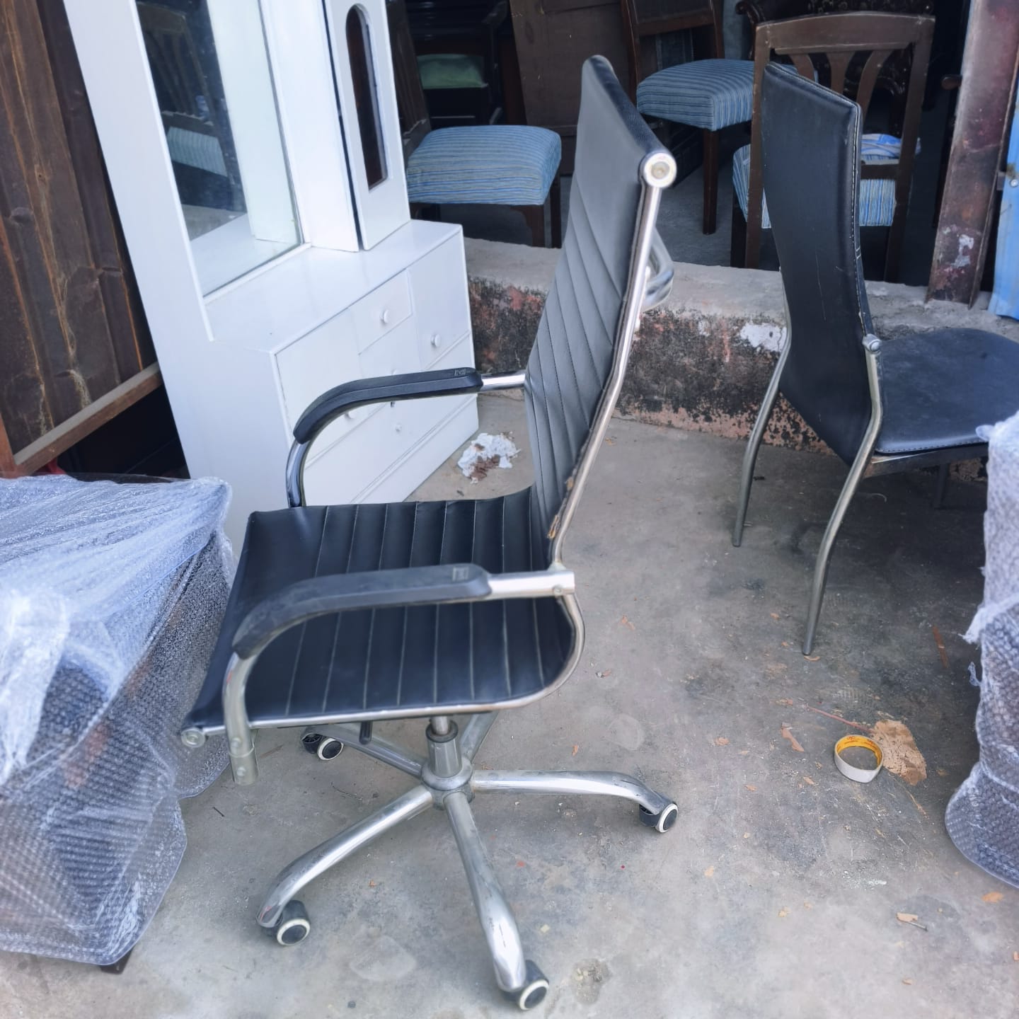 Stainless steel office chair - Image 3