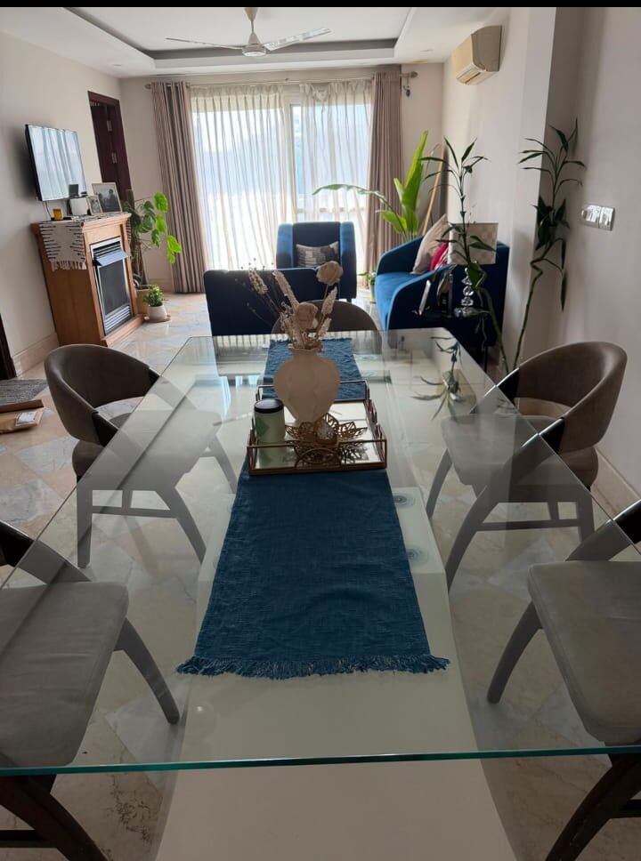 Premium and luxury dining table