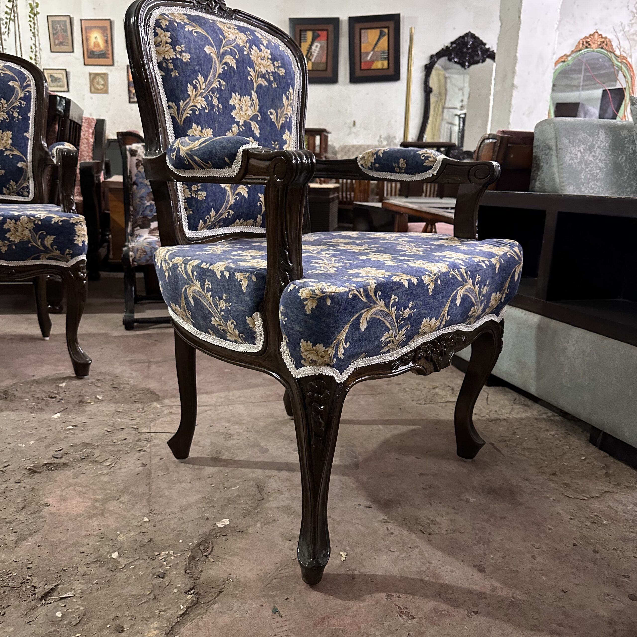 Chair - Image 4
