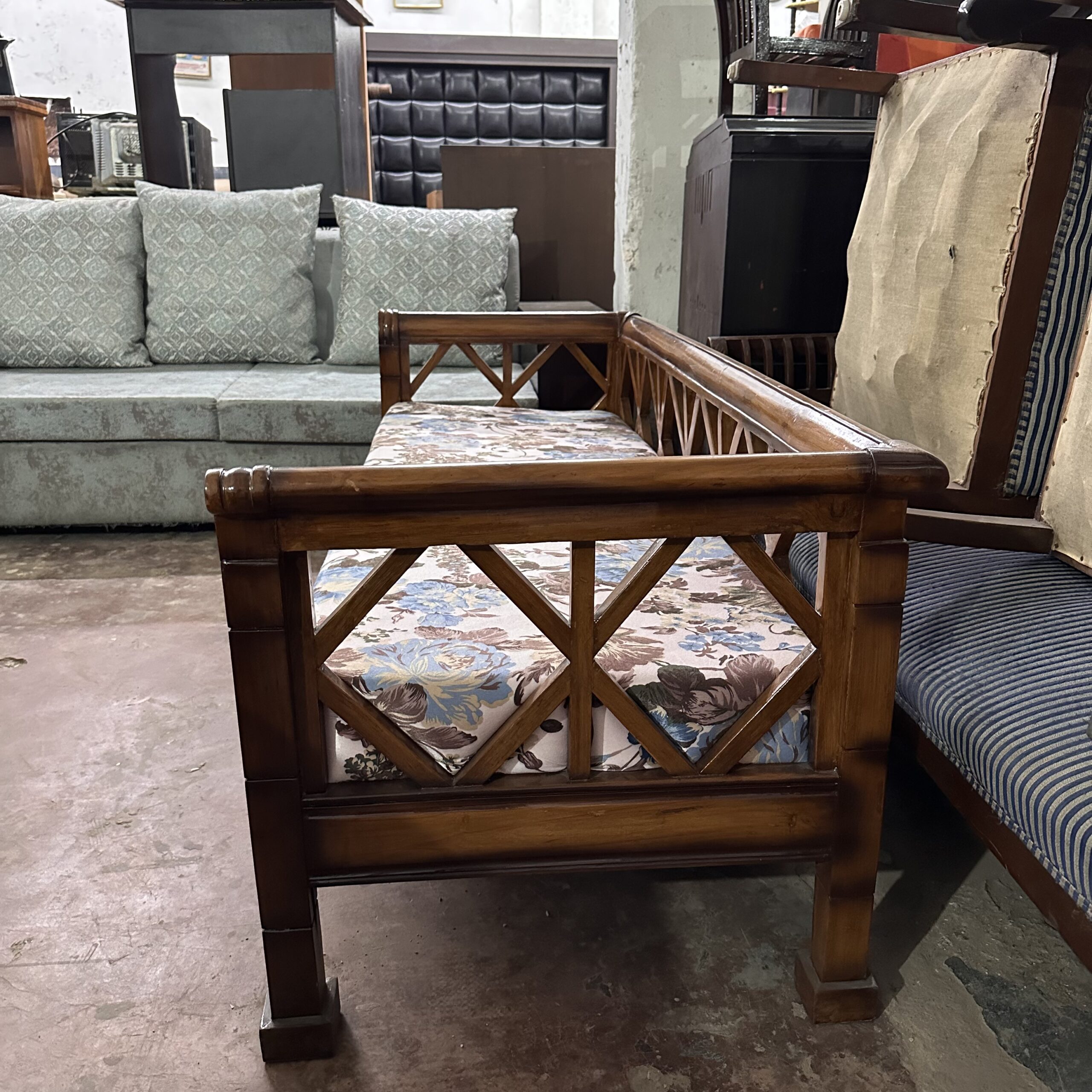 3 Seater wooden couch with floral cushion - Image 6