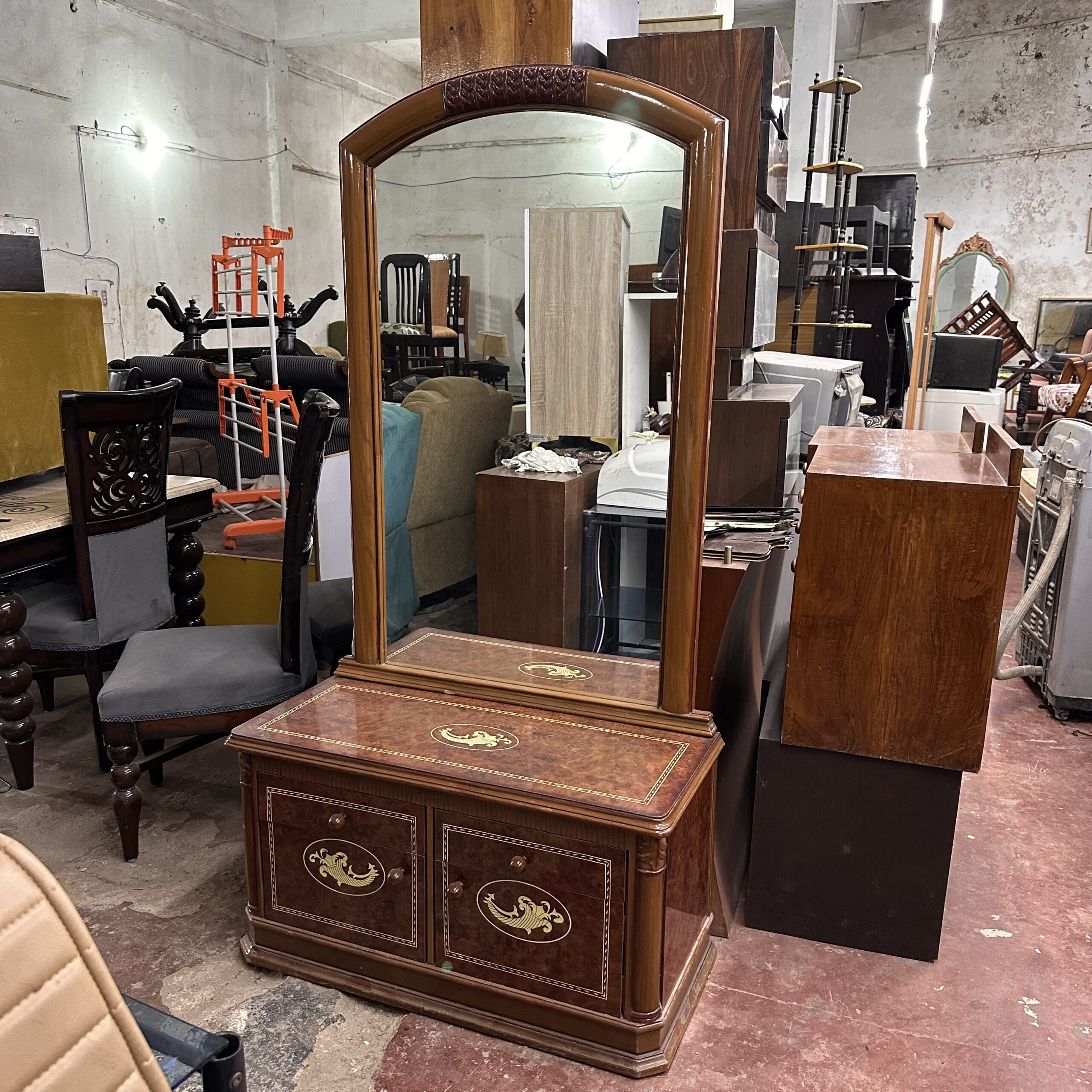 Dressing table - Image 2