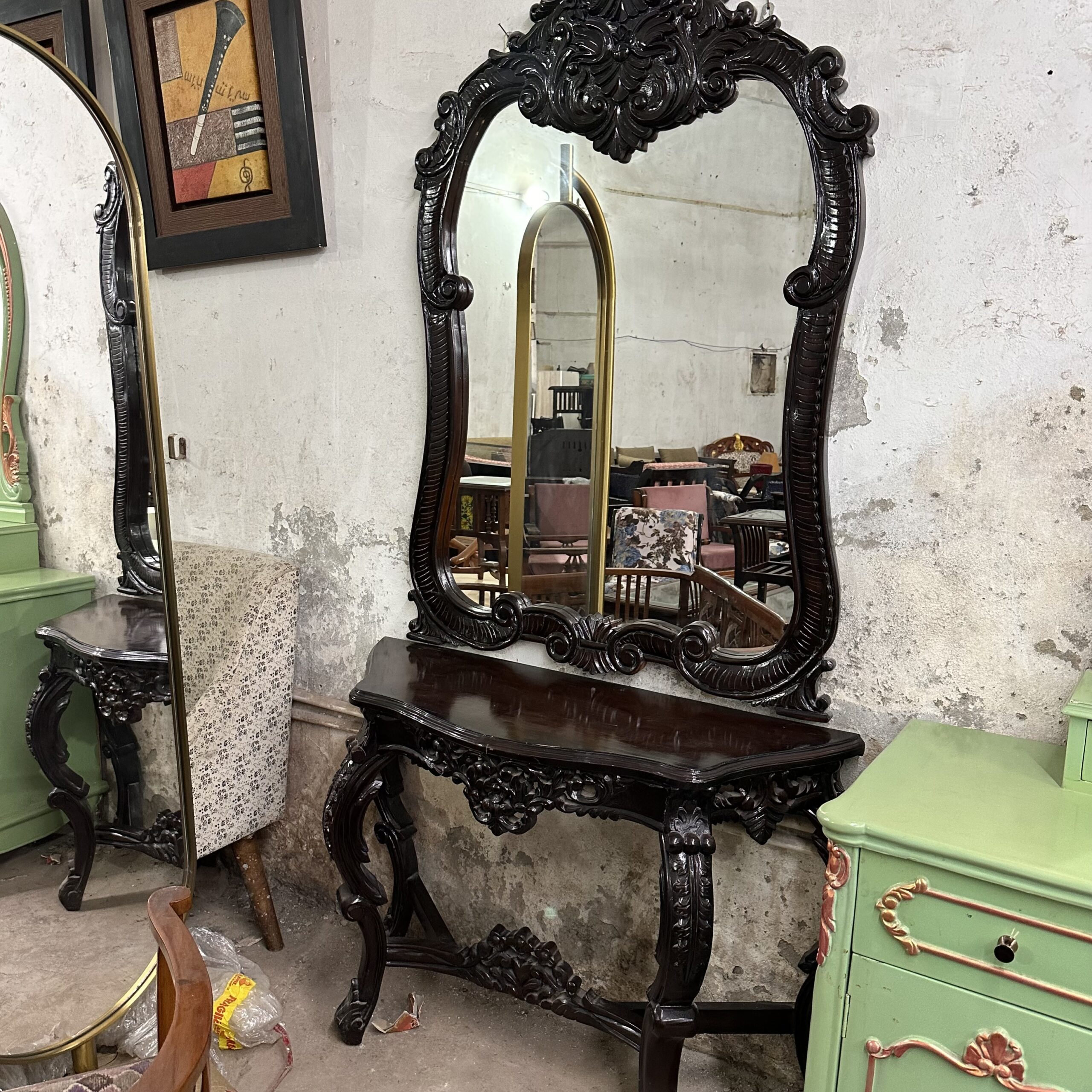 Carving mirror with console - Image 2