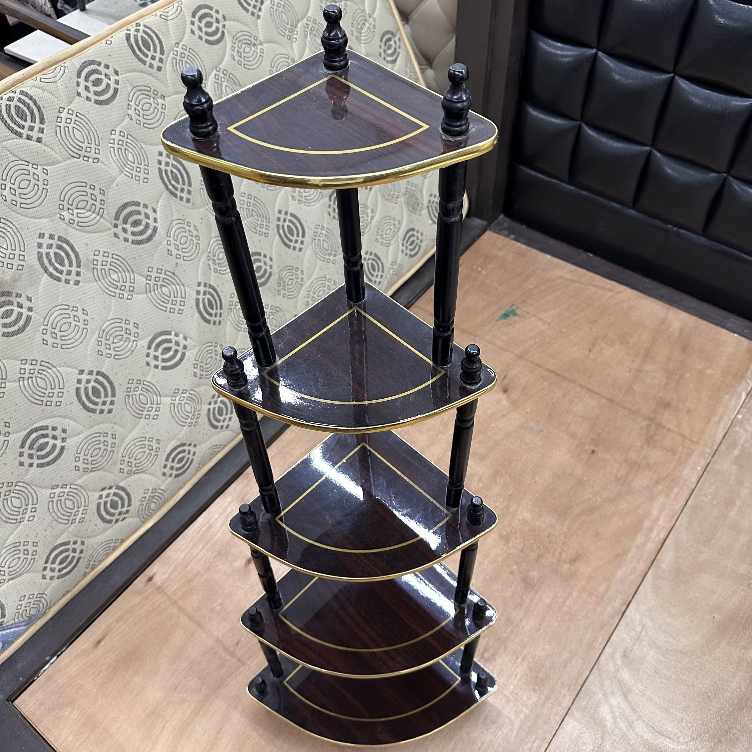 Corner - Image 3