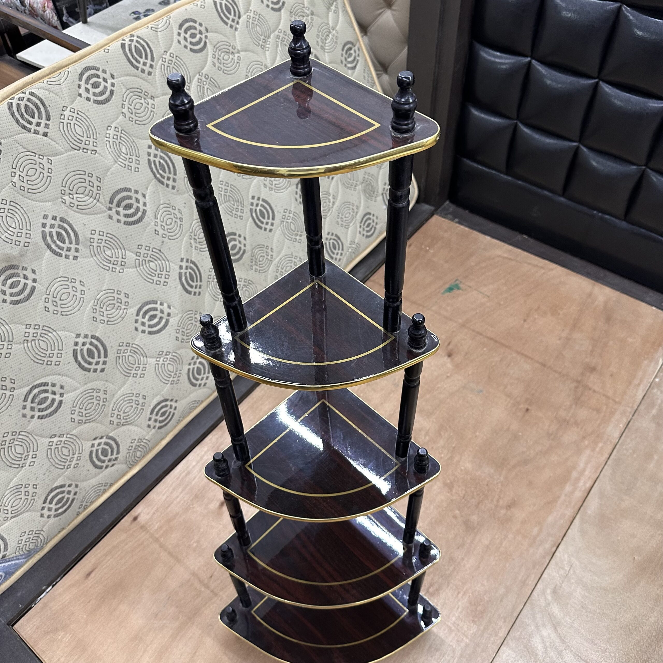 Corner - Image 2