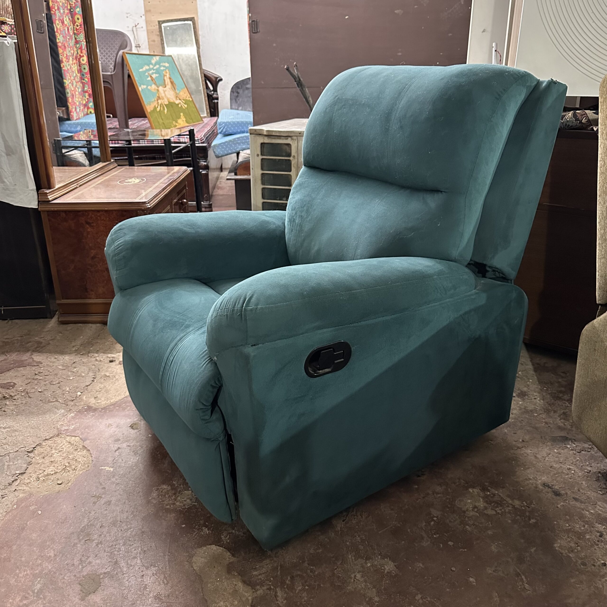 Recliner - Image 5