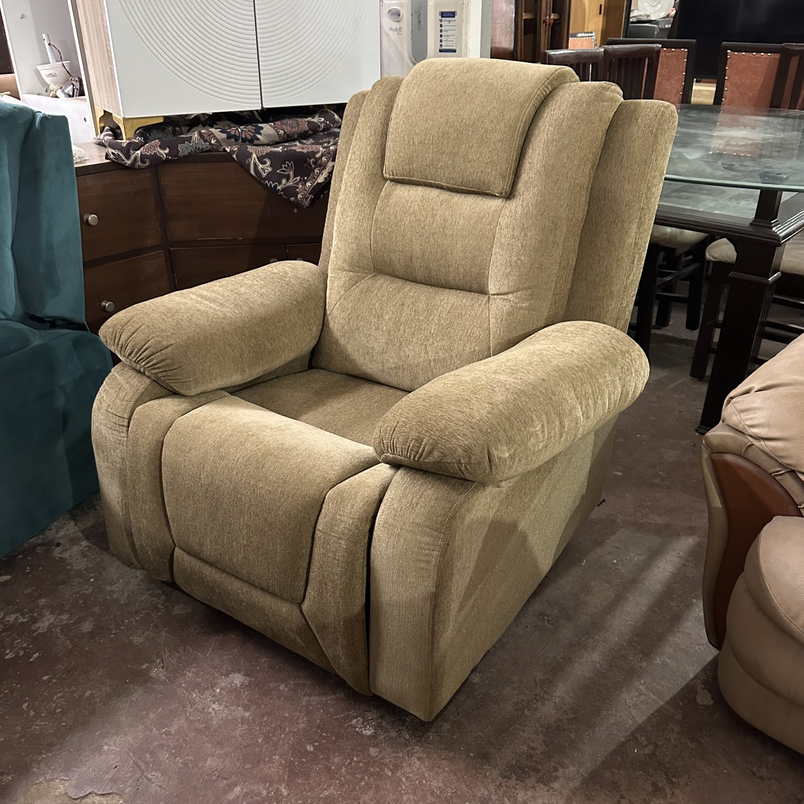 Recliner - Image 5